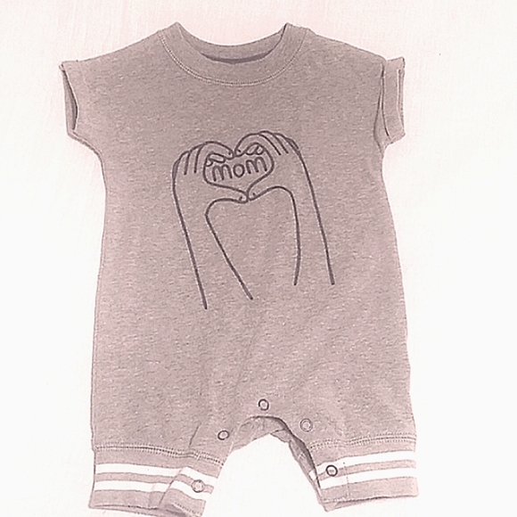 Cat and Jack- I love mom gray romper size 0-3 months - Picture 1 of 5